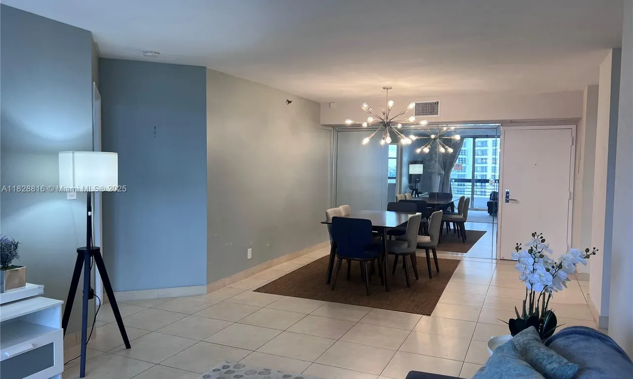 3600 Mystic Pointe Dr # 1510, Aventura FL 33180