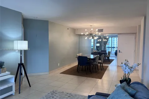3600 Mystic Pointe Dr # 1510, Aventura FL 33180
