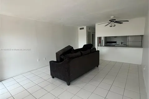 251 NW 177th St # 206, Miami Gardens FL 33169