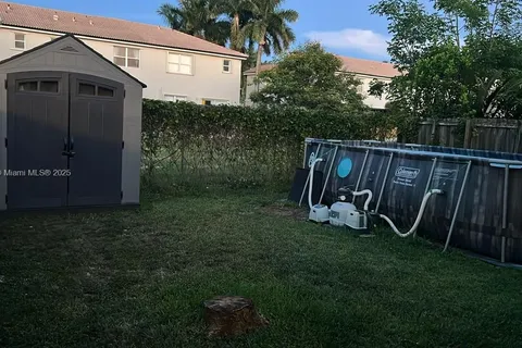 941 NE 41st Ter, Homestead FL 33033