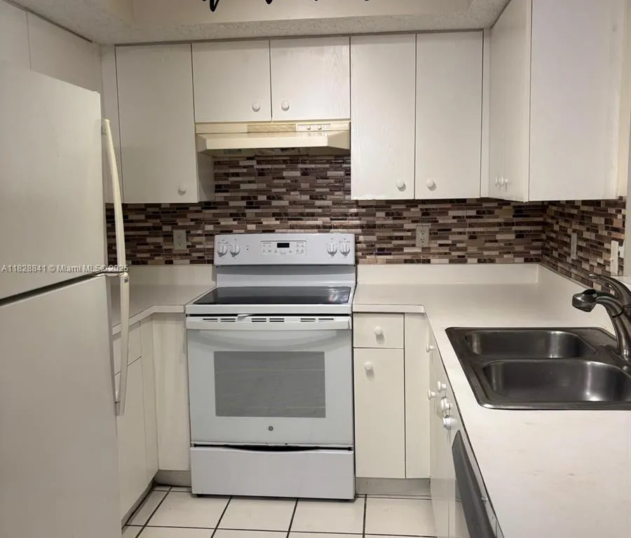 5510 NW 61st St # 112, Coconut Creek FL 33073
