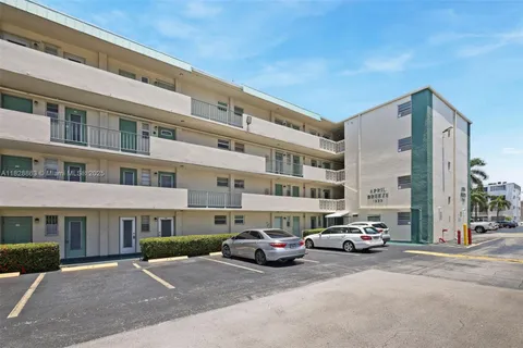 1333 E Hallandale Beach Blvd # 104, Hallandale Beach FL 33009