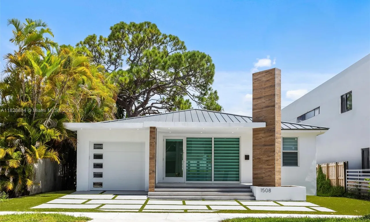 1508 SW 15th St, Miami FL 33145