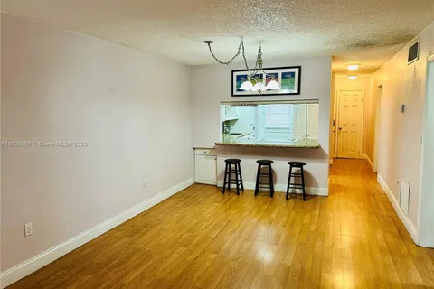 251 Galen Dr # 112E, Key Biscayne FL 33149