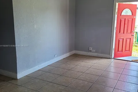1721 NW 152nd St, Miami Gardens FL 33054