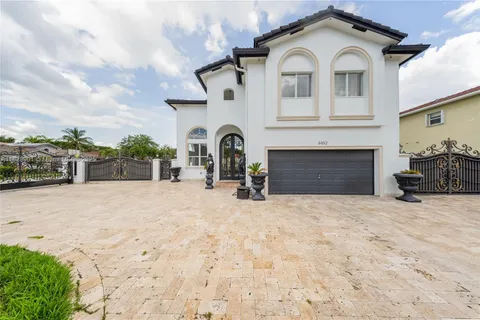 6102 SW 159th Ct, Miami FL 33193