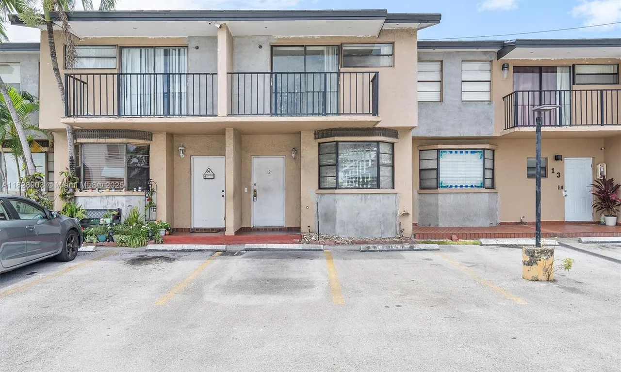8001 NW 7th St # 12, Miami FL 33126