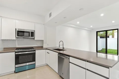 4130 N Oak Pl # 4130, Dania Beach FL 33314