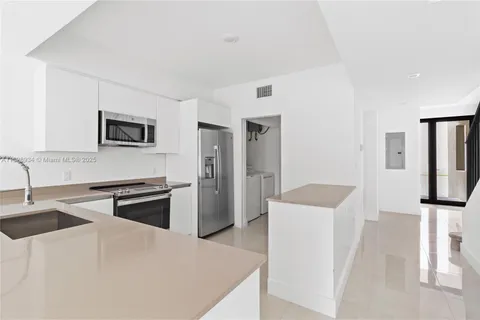 4130 N Oak Pl # 4130, Dania Beach FL 33314