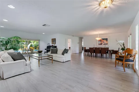 8121 SW 139th Ter, Palmetto Bay FL 33158