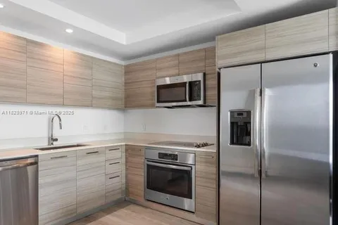 121 NE 34th St # 1812, Miami FL 33137