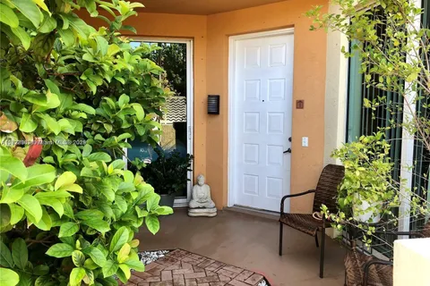 9172 Collins Ave # 13, Surfside FL 33154