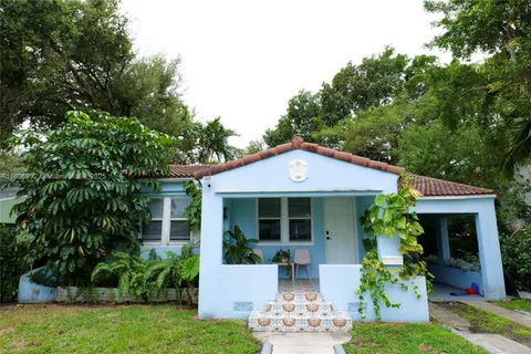 530 NW 46th St, Miami FL 33127