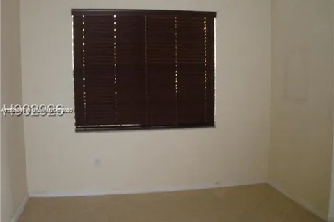 12415 SW 42nd St, Miramar FL 33027