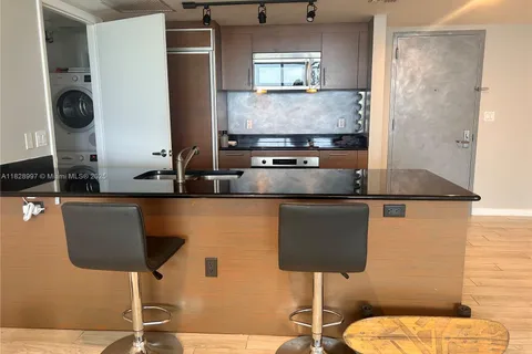 50 Biscayne Blvd # 4706, Miami FL 33132