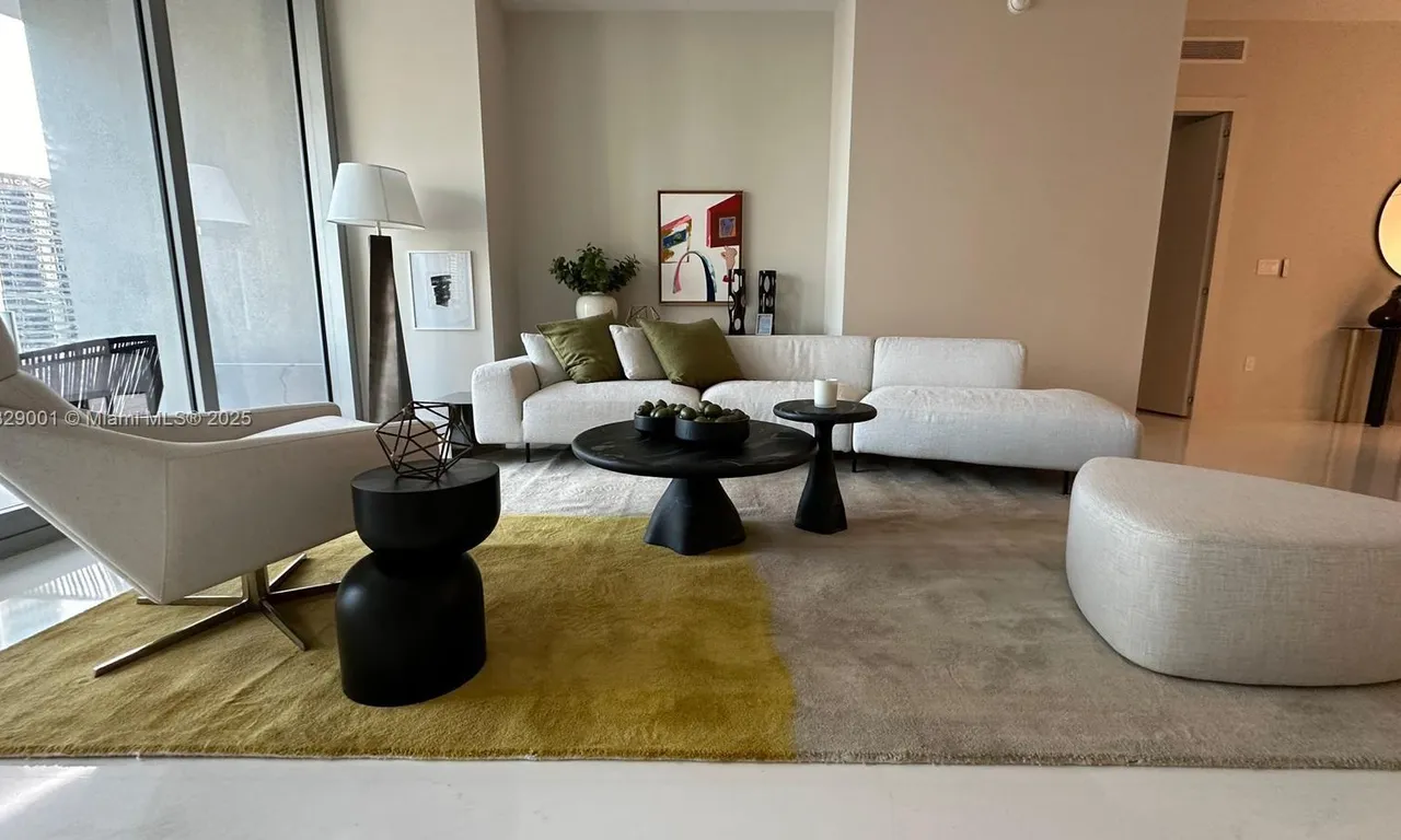 300 Biscayne Blvd Way # 2305W, Miami FL 33131