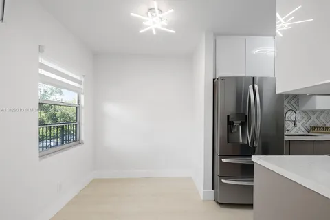 12501 SW 14th St # 313R, Pembroke Pines FL 33027