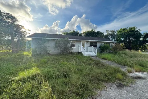 12525 NW 51st Ct N, Royal Palm Beach FL 33411