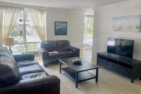 210 172nd St # 226, Sunny Isles Beach FL 33160
