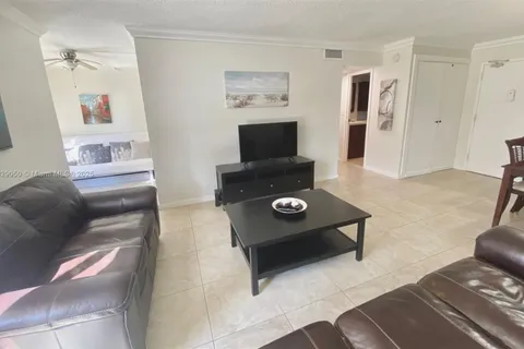 210 172nd St # 226, Sunny Isles Beach FL 33160