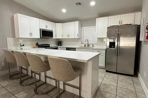1840 Jefferson St # B, Hollywood FL 33020