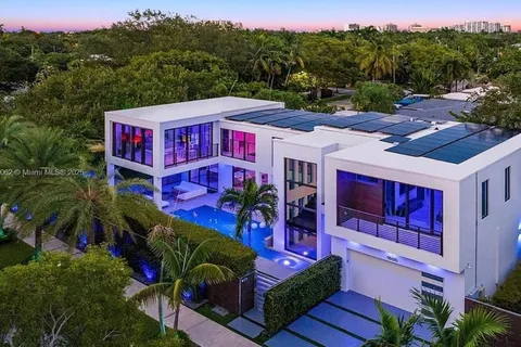 1600 NE 6 St, Fort Lauderdale FL 33304