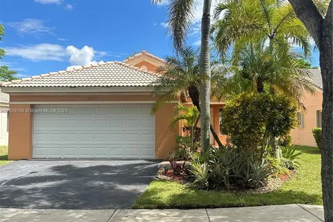 4025 Pine Ridge Ln # 4025, Weston FL 33331