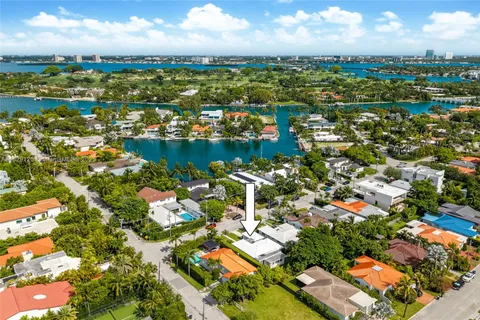 8811 Hawthorne Ave, Surfside FL 33154