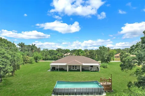 18814 N 42nd Rd N, Loxahatchee FL 33470