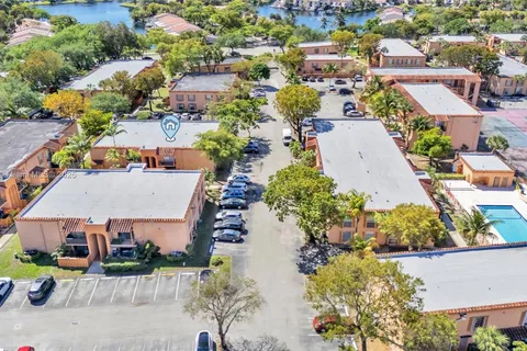 7115 Miami Lakes Dr # N28, Miami Lakes FL 33014