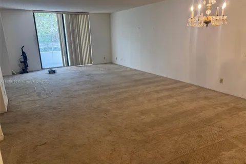 2500 Parkview Dr # 312, Hallandale Beach FL 33009