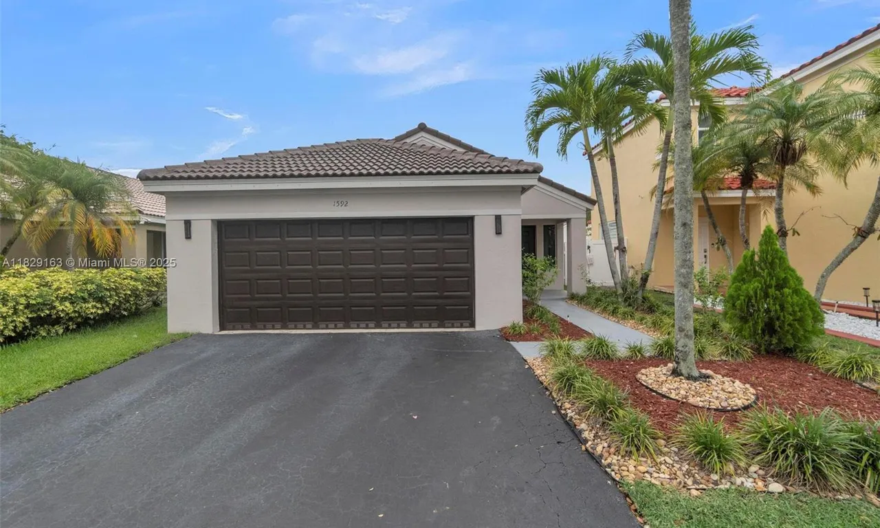1592 Salerno Cir, Weston FL 33327