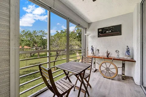 3099 NW 48th Ave # 264, Lauderdale Lakes FL 33313