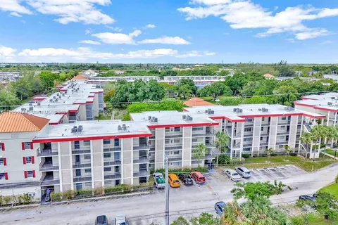 3099 NW 48th Ave # 264, Lauderdale Lakes FL 33313