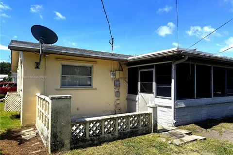2309 NW 54th St, Tamarac FL 33309