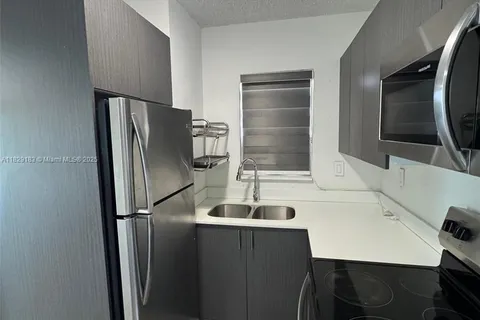 816 NW 87th Ave # 407, Miami FL 33172