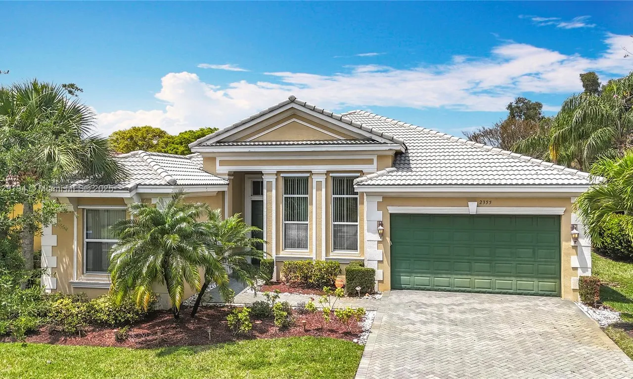 2355 Bellarosa Cir, Royal Palm Beach FL 33411
