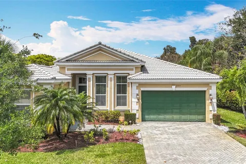 2355 Bellarosa Cir, Royal Palm Beach FL 33411