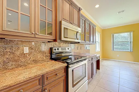 2355 Bellarosa Cir, Royal Palm Beach FL 33411