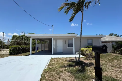 1494 W 34th St, Riviera Beach FL 33404