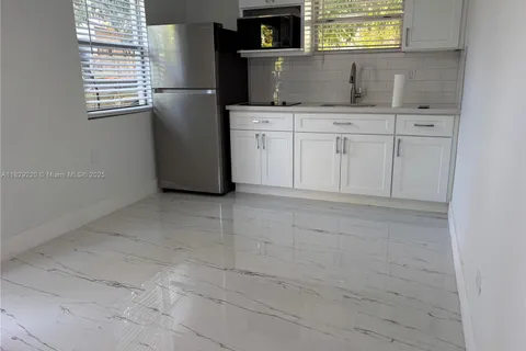 214 NW 46th Ave # 214, Miami FL 33126