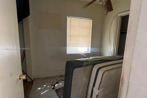 2800 NW 164th St, Miami Gardens FL 33054