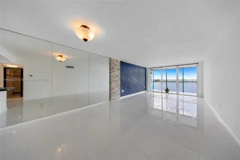 1175 NE MIAMI GARDENS DR # 703, Miami FL 33179
