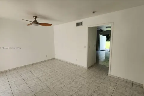 5060 Elmhurst Rd # B, West Palm Beach FL 33417