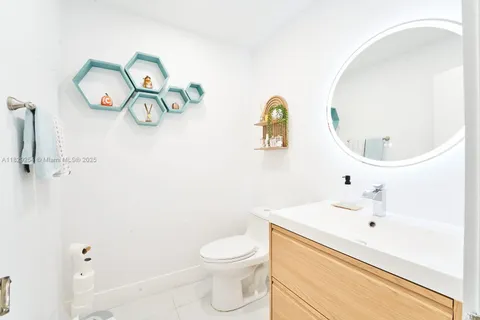 11137 SW 154th  CT # 11137, Miami FL 33196