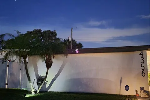4356 S Mary Cir, Palm Beach Gardens FL 33410