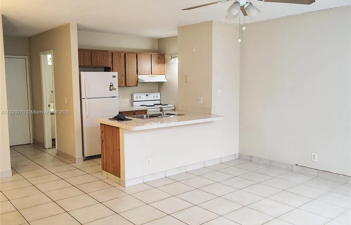2501 Riverside Dr # A, Coral Springs FL 33065