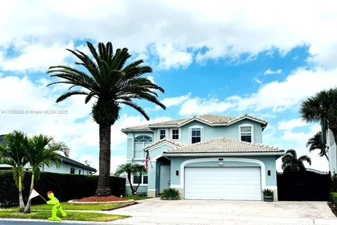 16285 SW 44th St, Miami FL 33185