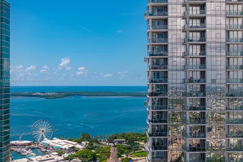 851 NE 1st Ave # 3201, Miami FL 33132