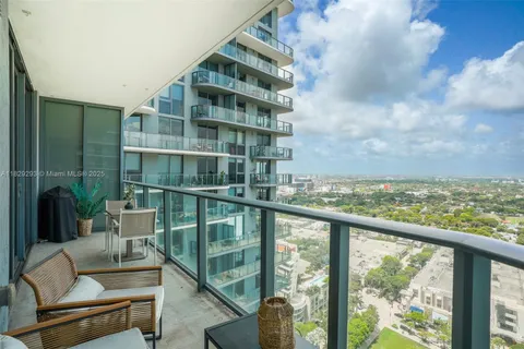 121 NE 34th St # 2711, Miami FL 33137